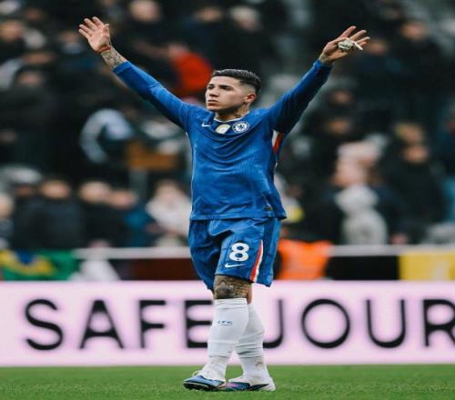 詹姆斯与戴,维斯空中接,篮下双臂扣,乐鱼体育,LeYu,Sports,乐鱼体育注册网址,乐鱼体育app,乐鱼体育官网,乐鱼体育网站,乐鱼体育下载