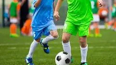 标题改写：独家揭秘！拜仁球星孔帕尼力挽狂澜，全力促成于帕梅卡诺续约盛事