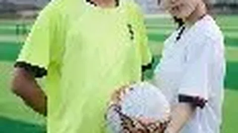 《阿莫林揭秘：葡萄牙之旅中的英超智慧时刻，克洛普发布会笑点连连！》